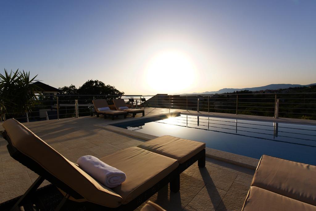 Villa Mermaid Your Croatian Haven With Luxury Pool And Scenic Views Ποντστράνα Εξωτερικό φωτογραφία