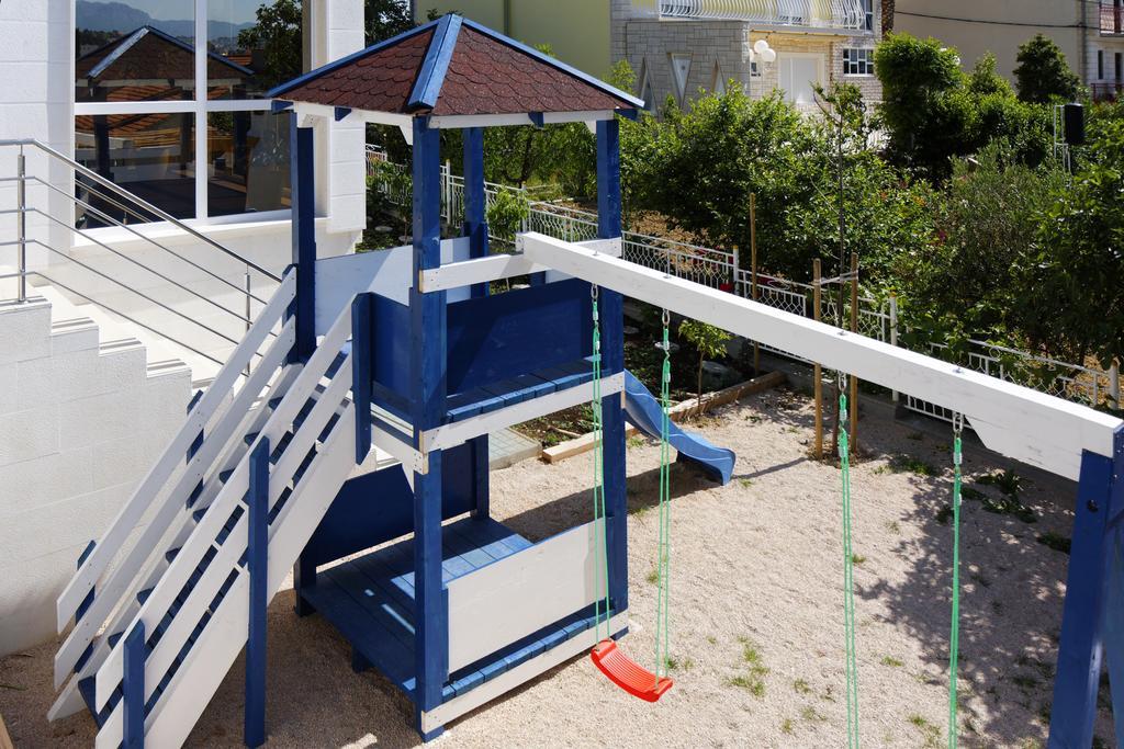 Villa Mermaid Your Croatian Haven With Luxury Pool And Scenic Views Ποντστράνα Εξωτερικό φωτογραφία