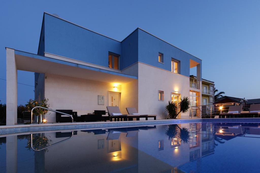 Villa Mermaid Your Croatian Haven With Luxury Pool And Scenic Views Ποντστράνα Δωμάτιο φωτογραφία